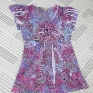 Emerge world wear top size small